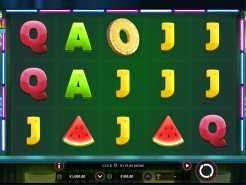 Tropical Splash Slots